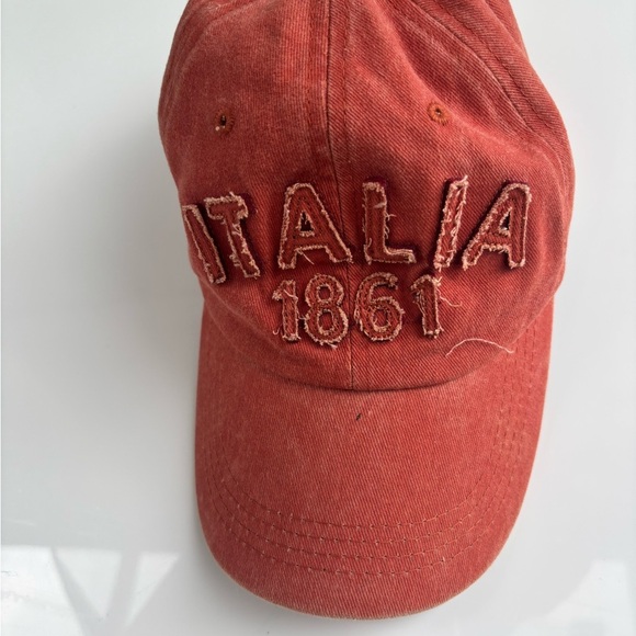 Vecceli Italy Store Official Red Italia 1861 Hat - Picture 6 of 8